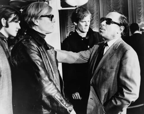 Andy Warhol zusammen mit Tennessee Williams und Paul Morrissey (im Hintergrund)