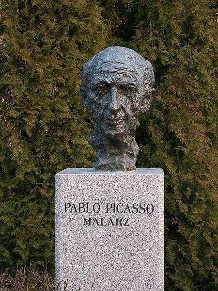 Büste von Pablo Picasso in Celebrity Alley in Kielce, Polen