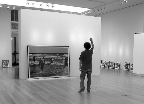 Michael Dweck bei der Vorbereitung seiner Sotheby's installation, New York, September 2003 Michael Dweck bei der Vorbereitung seiner Sotheby's installation, New York, September 2003