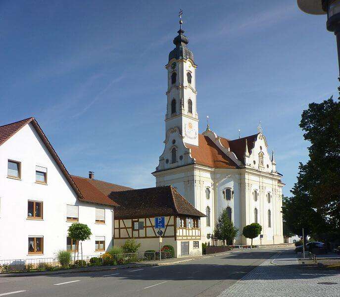 Baukunst in Deutschland - Der prächtige Barock, bei uns ein wenig verzögert Kunstlexikon mannheimer schloss Wallfahrtskirche St.Peter und Paul in Steinhausen bei Bad Schussenried