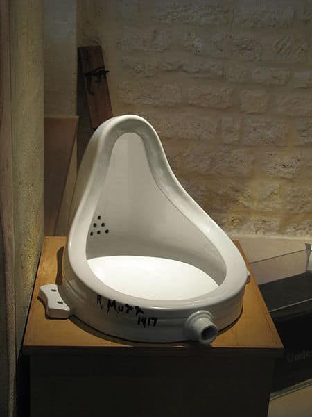 Fontaine Replik von Marcel Duchamp. Museum Maillol, Paris (FR)