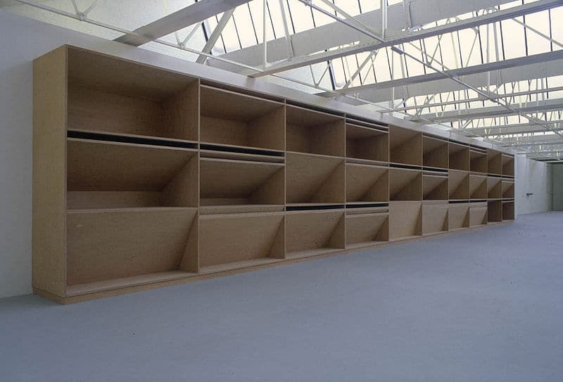 Donald Judd Installation in der Saatchi Gallery, England