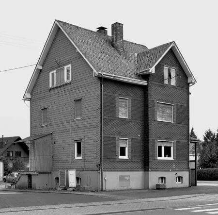 Das ehemalige Fachwerkhaus Kronprinzenstr. 25, fotografiert von Bernd und Hilla Becher