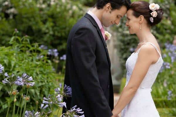 Hochzeitsfotografie - Stressfrei und professionell Ein professioneller Hochzeitsfotograf wird einzigartige Momente auf starken Bildern festhalten