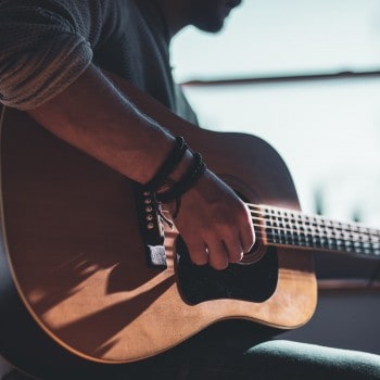 Gitarre lernen: Das sind die typischen Anfängerfehler