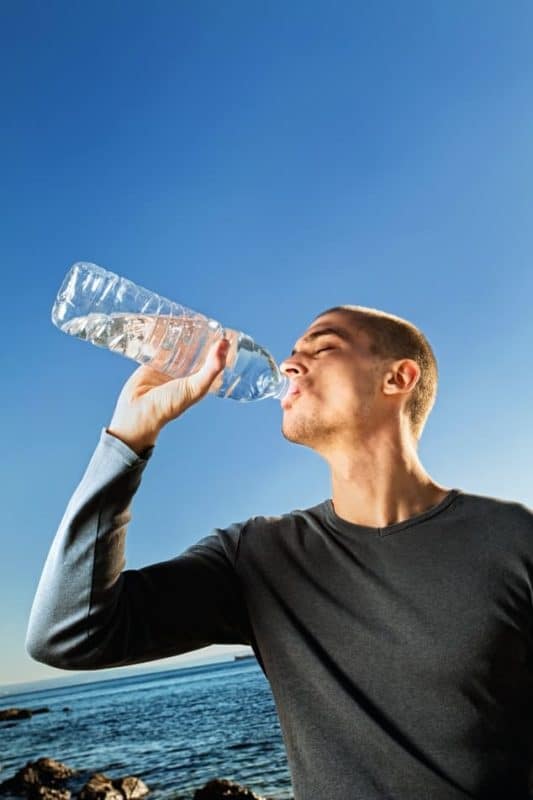 Was hat Wasser trinken mit Kreativität zu tun? Tipps für Künstler genie Was hat Wasser trinken mit Kreativität zu tun?