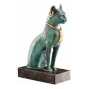 Altägyptische Bastet-Katze mit Collier, Metallguss + Diabas, patiniert und teilvergoldet