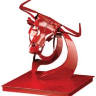 Stahlskulptur "Bull de la noche II" (2014) von Thomas Otto, Version in rot