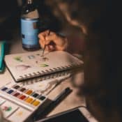 Farben, Papiere, Leinwände: Startertipps für Kreative
