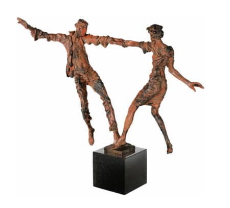 Scultura in bronzo "Equilibrio degli amanti" di Vitali Safronov
