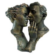Skulptur "Hingebung" von Angeles Anglada, Kunstguss in Steinoptik