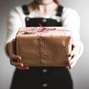 Personalisierte Geschenkideen sorgen für ganz besondere Überraschungen