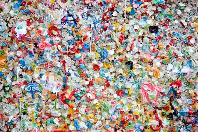 Allein in Deutschland entstehen jährlich 105.000 Tonnen Plastikmüll