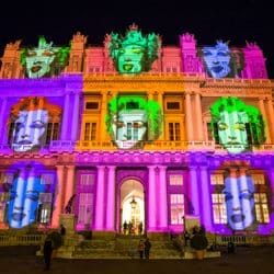 L'emblématique œuvre pop art d'Andy Warhol représentant Marilyn Monroe sur le Palazzo Ducale (Gênes)