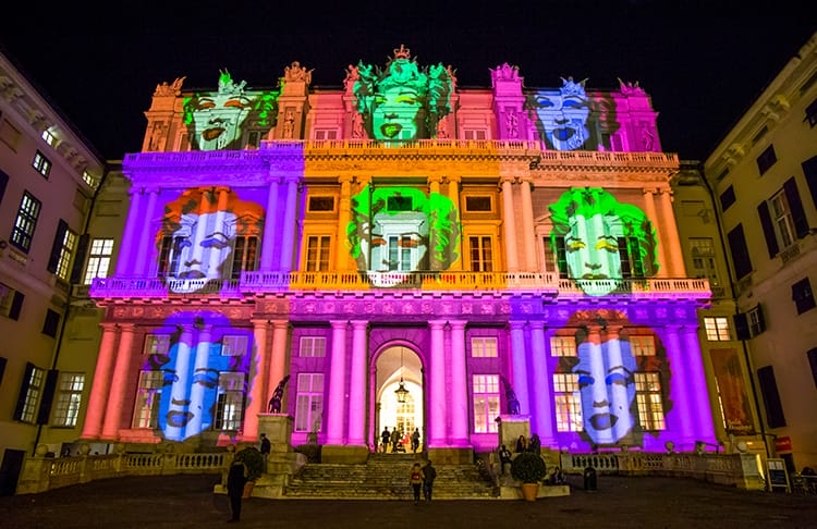 Andy Warhols ikonisches Pop Art von Marilyn Monroe auf dem Palazzo Ducale (Genova)