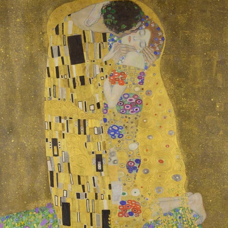 Der österreichische Maler und Wandmaler Gustav Klimt, der vor allem für „Der Kuss“ bekannt ist, lockt unzählige Besucher nach Wien, die seine lebensgroßen Figuren zu bestaunen.