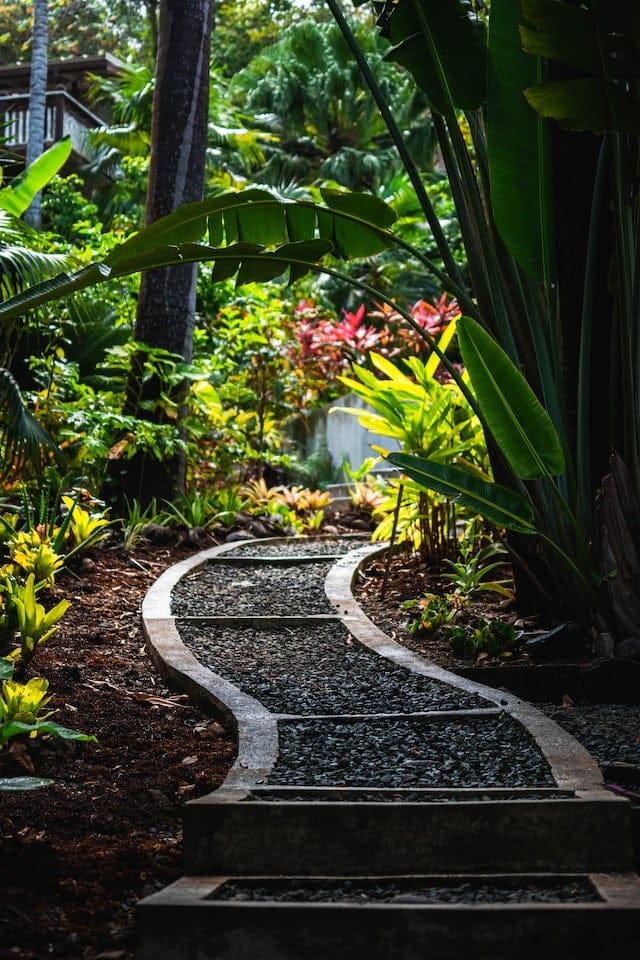 Verwandeln Sie Ihren Garten mit der richtigen Gartendekoration zu einer einzigartigen Oase