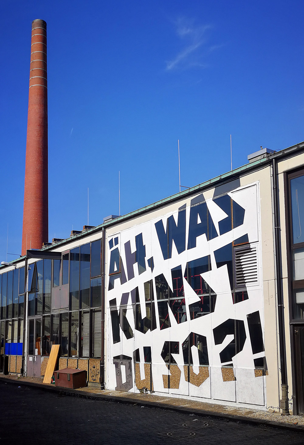 Tape Art beim Berlin Mural Fest in Berlin von der Selfmadecrew (2018), verwendete Materialien: Gewebeklebeband und Klebefolien