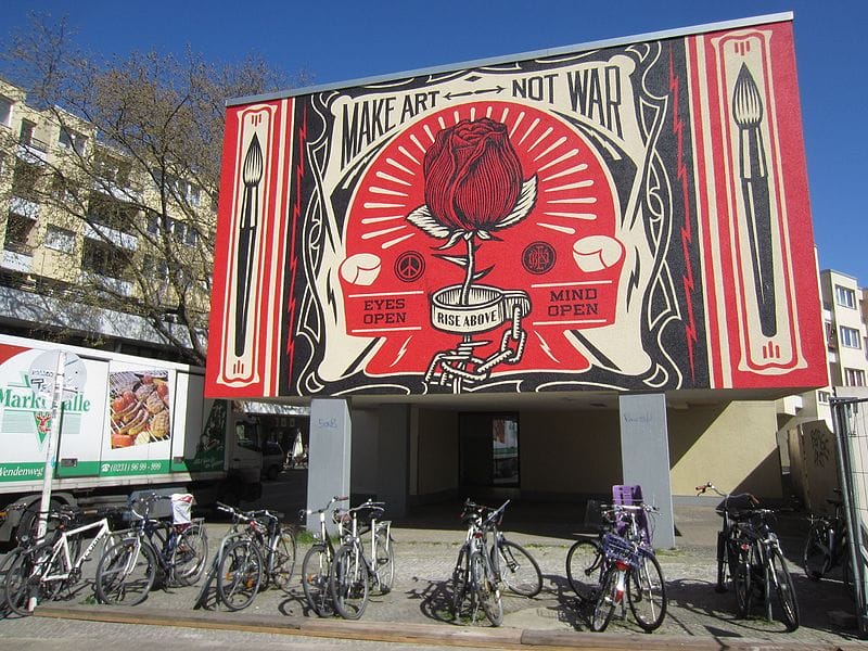 Shepard Fairey, Make Art Not War, Berlin (2016)