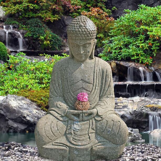 Kunstvoller Sitzender Buddha aus Basanit Stein