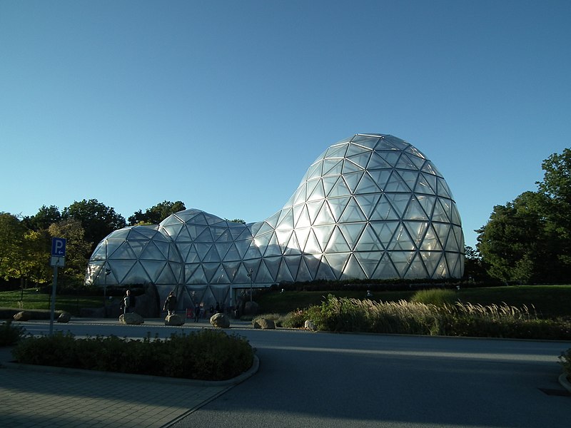 Empfangsgebäude „Mitoseum“ im Saurierpark Kleinwelka, entworfen von rimpf ARCHITEKTUR, Hamburg