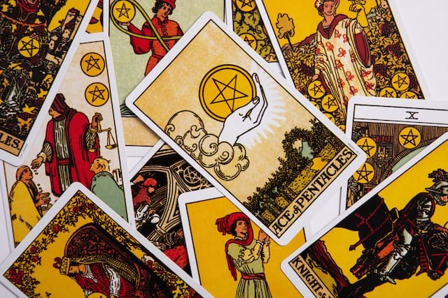 Rider-Waite-Tarotkarten-Ausgabe - Traditionelle Tarotkarten mit ikonischen Motiven