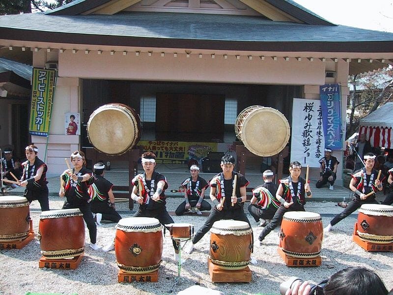 Eine Taiko Trommel-Gruppe in Aichi, Japan
