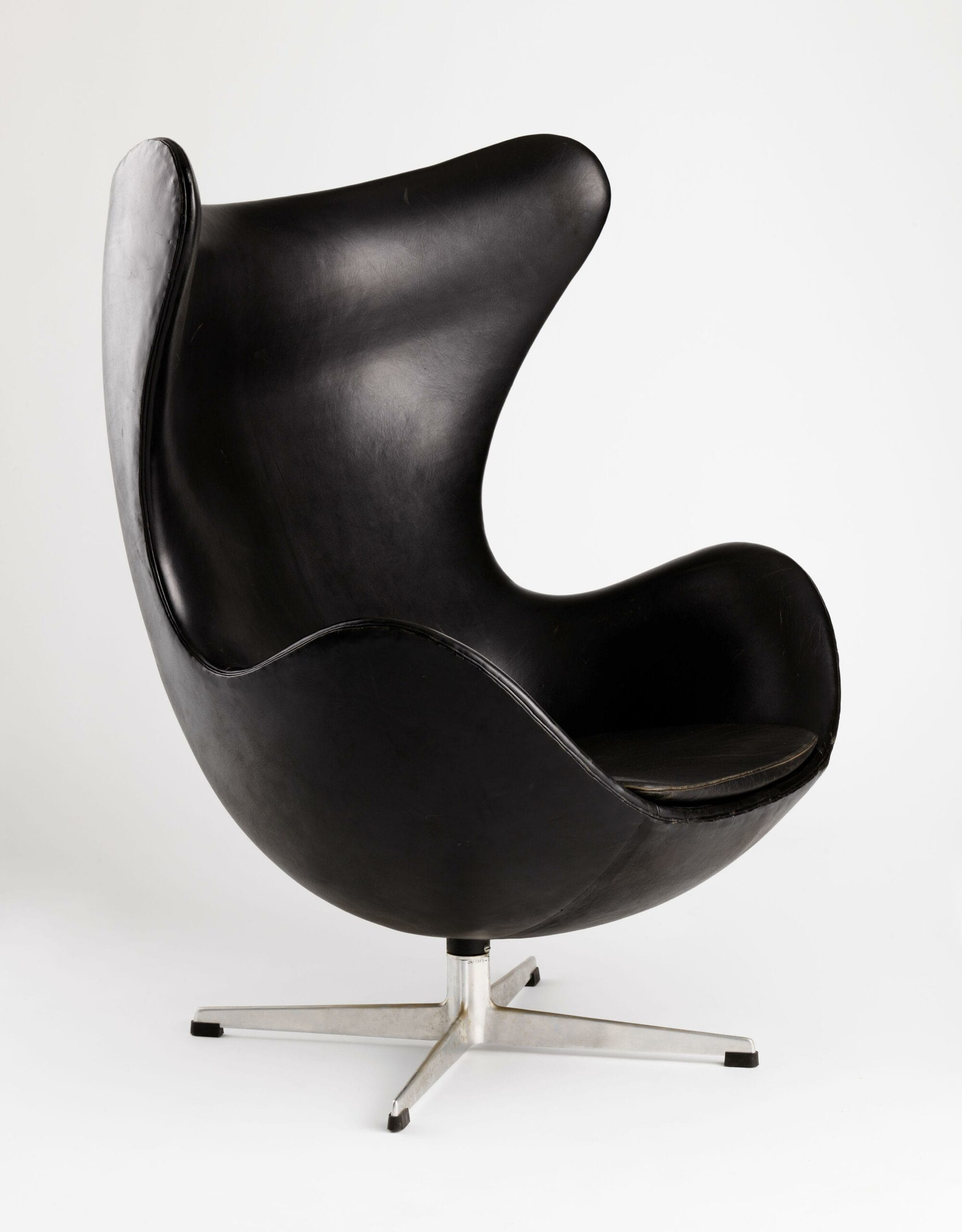Egg chair - Arne Jacobsen (1958)