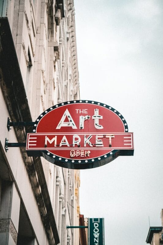 Einstieg in das Kunstgeschäft: Darauf müssen Kunstliebhaber achten