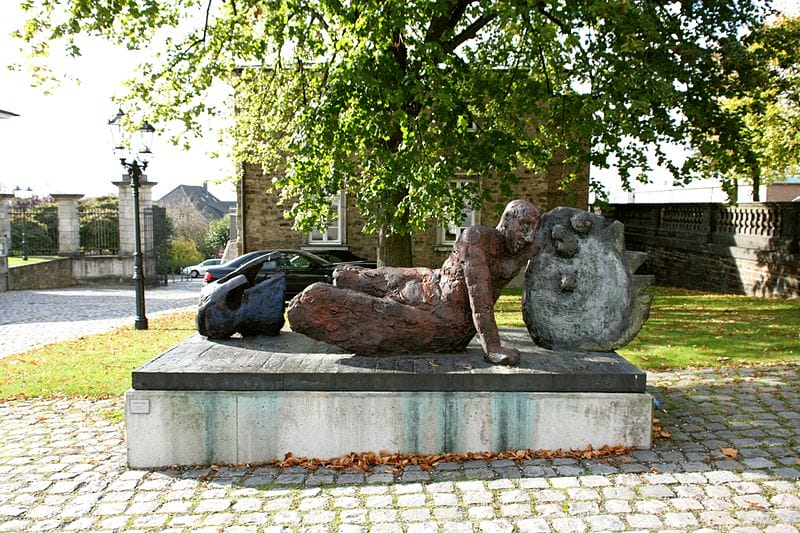 „Der Krieger“ von Markus Lüpertz bei Schloss Bensberg, Kadettenstraße 1 in Bergisch Gladbach