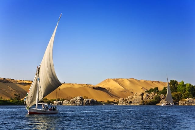 Discover Egypt's cultural treasures - on the Nile to antique temples and sites of cultural life Africa The cultural treasures and memorable sites of the old civilization can be explored particularly well on the Nile