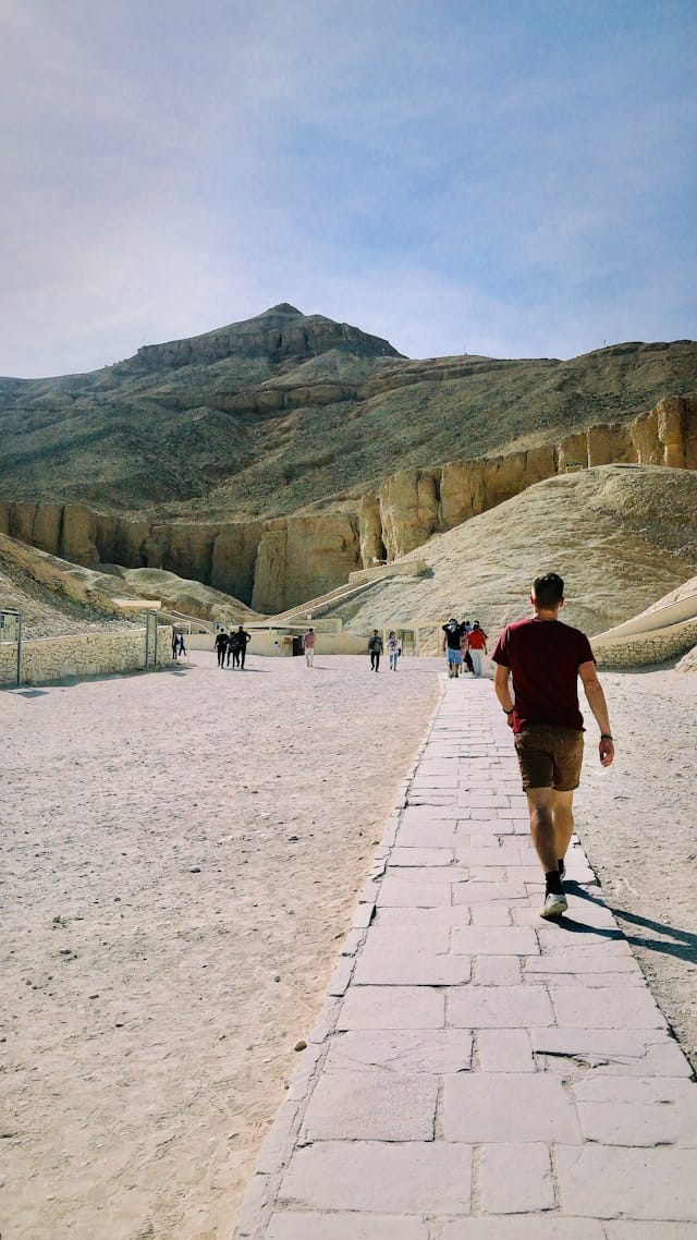 Discover Egypt's cultural treasures - on the Nile to antique temples and sites of cultural life Africa The valley of the kings