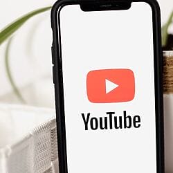 YouTube si è affermato come una piattaforma di grande portata per gli artisti nel mondo digitale