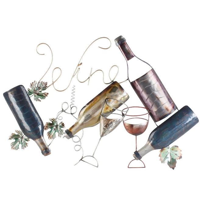 Vinho - wine bottles and glasses as a wall decoration