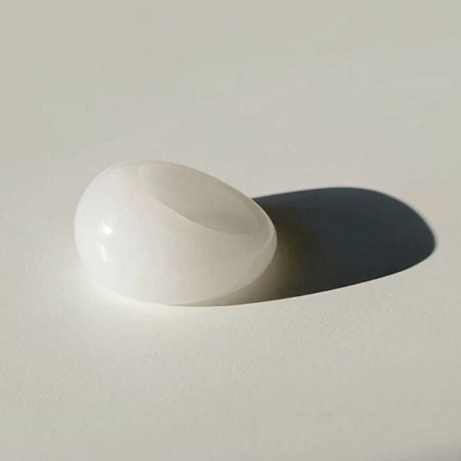 Minimalistischer, auffälliger Ring mit Tigeraugenstein, weißer Jade oder klarem Quarz – Bild 5