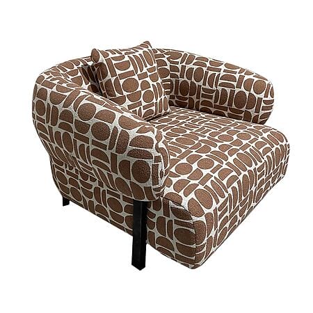 Sillón "Amon" inspirado en Katmandú en tono terracota