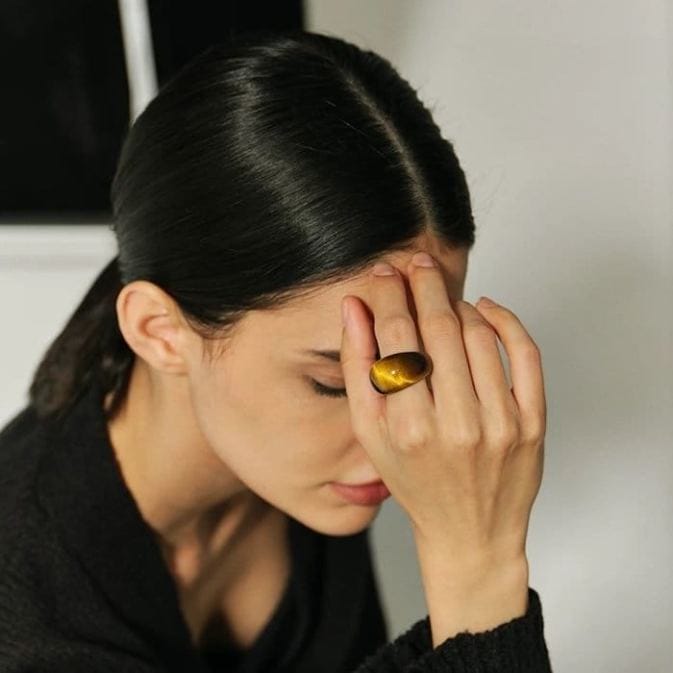 Minimalistischer, auffälliger Ring mit Tigeraugenstein, weißer Jade oder klarem Quarz – Bild 10