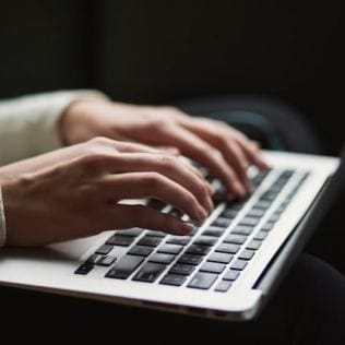 Choosing a ghostwriter can be a good option when time and efficiency play a significant role