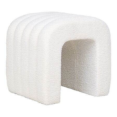 Colma Pouf – Skulpturale Eleganz in flauschigem Teddy-Bouclé (Weiß)