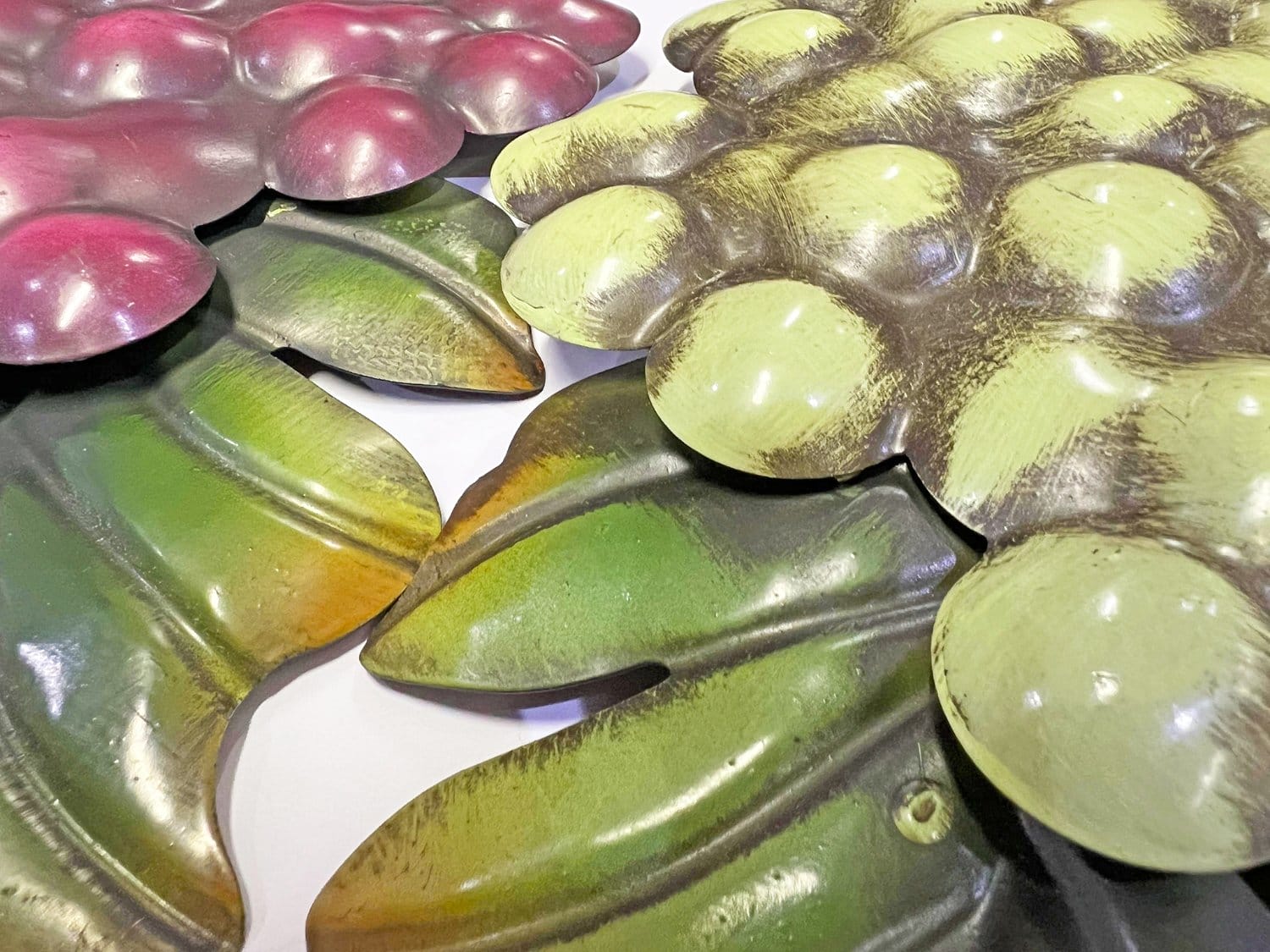 Metal art wall decoration "Grape bunches" (set), 3D relief effect Metal art wall decoration "Grape bunches" (set), 3D relief effect – Image 4