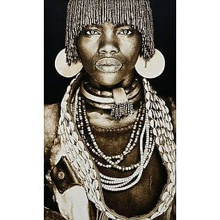 Handgeweven wandtapijt "Ethiopische Hamar-vrouw" (115/180) van Mario Gerth, geluidsabsorberend