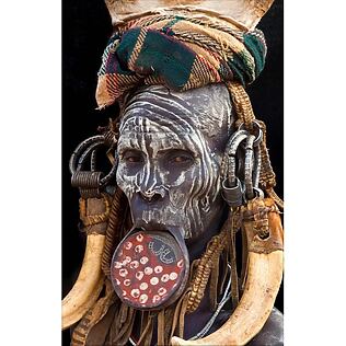 Handgewebter Gobelin-Wandteppich "Äthiopische Mursi-Frau" (120/180) von Mario Gerth, schallabsorbierend