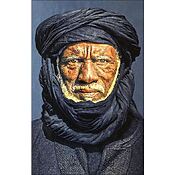Handgewebter Tapisserie-Wandteppich "Blue Tuareg Man" von Serge Anton, auf Keilrahmen gespannt und schallabsorbierend Handgewebter Tapisserie-Wandteppich "Blue Tuareg Man" von Serge Anton, auf Keilrahmen gespannt und schallabsorbierend