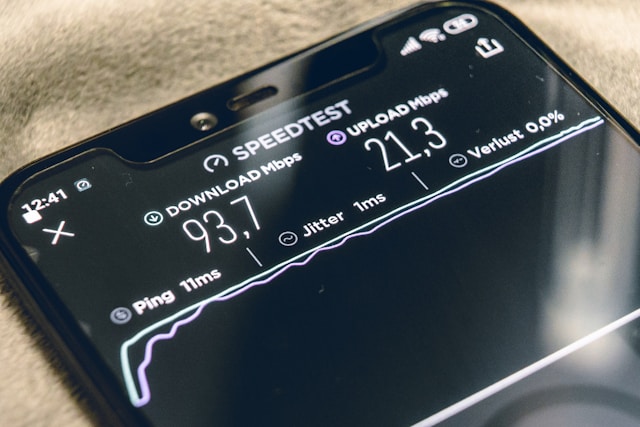 Mit einem Speedtest können Sie prüfen, ob die vertraglich zugesicherte Datengeschwindigkeit auch wirklich ankommt