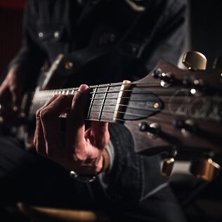 Digitale Finger, analoge Grenzen: Wo Gitarren-Apps beim Fingerstyle an ihre Grenzen stoßen