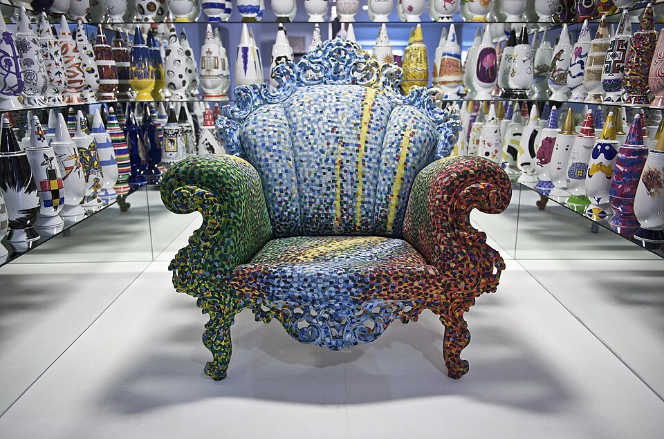Sedia Proust di Alessandro Mendini (1979), Musée des arts Décoratifs Parigi