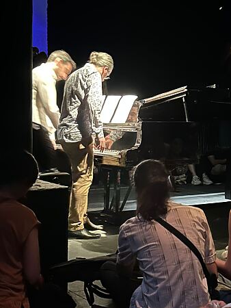 Die Pianisten wechseln nach 20 Minuten