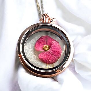 Collana placcata oro rosa in argento sterling 925 con fiore di spine di Cristo conservato / foglia di ortensia in un medaglione di vetro