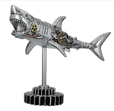 Skulptur "Steampunk Shark" auf Standfuß, Antik-Metallic-Optik mit Zahnrädern