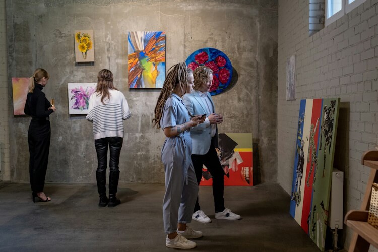 Die Organisation einer eigenen Ausstellung als aufstrebende(r) Künstler(in)
